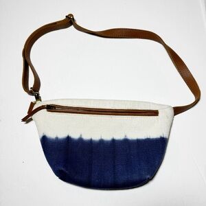 Mercado Global Cruza Sling Belt Bag